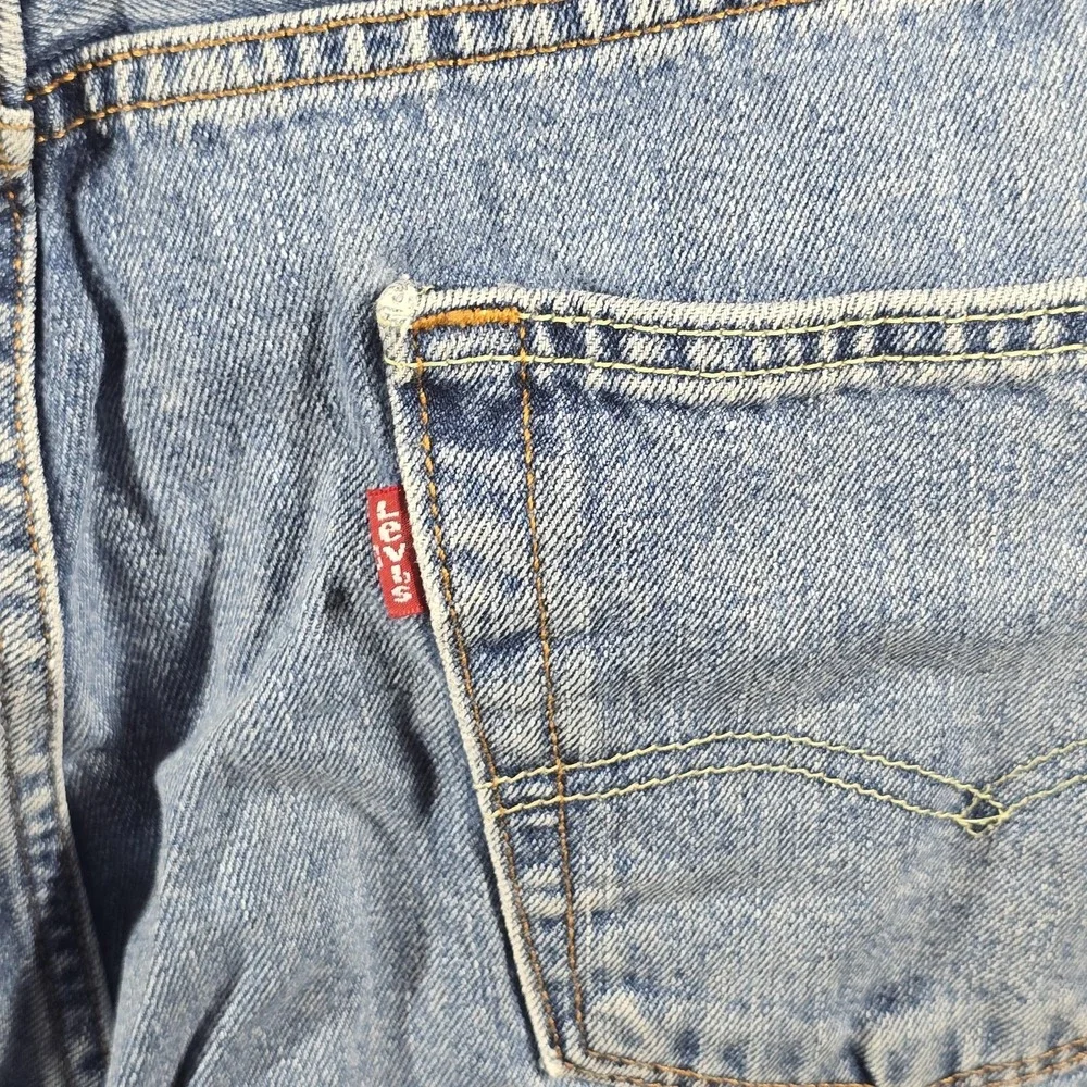 Levis‎ 550 Jeans Mens 38x30 Blue Relaxed Denim Pants Medium Wash Tapered Leg